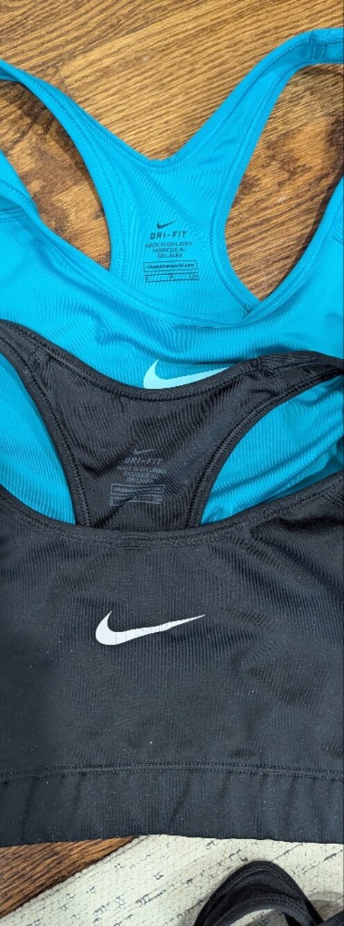 nike sports bra size S
